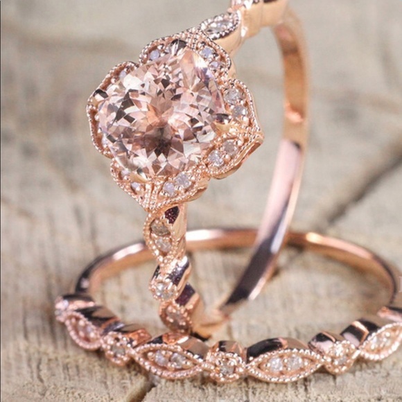 2pc rose gold ring set - Picture 2 of 3